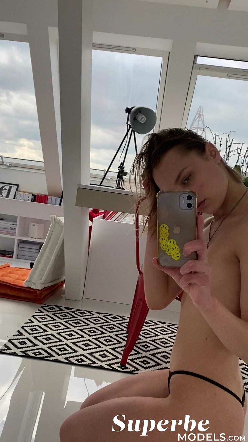 Лилия, 20 лет, 0 размер груди
